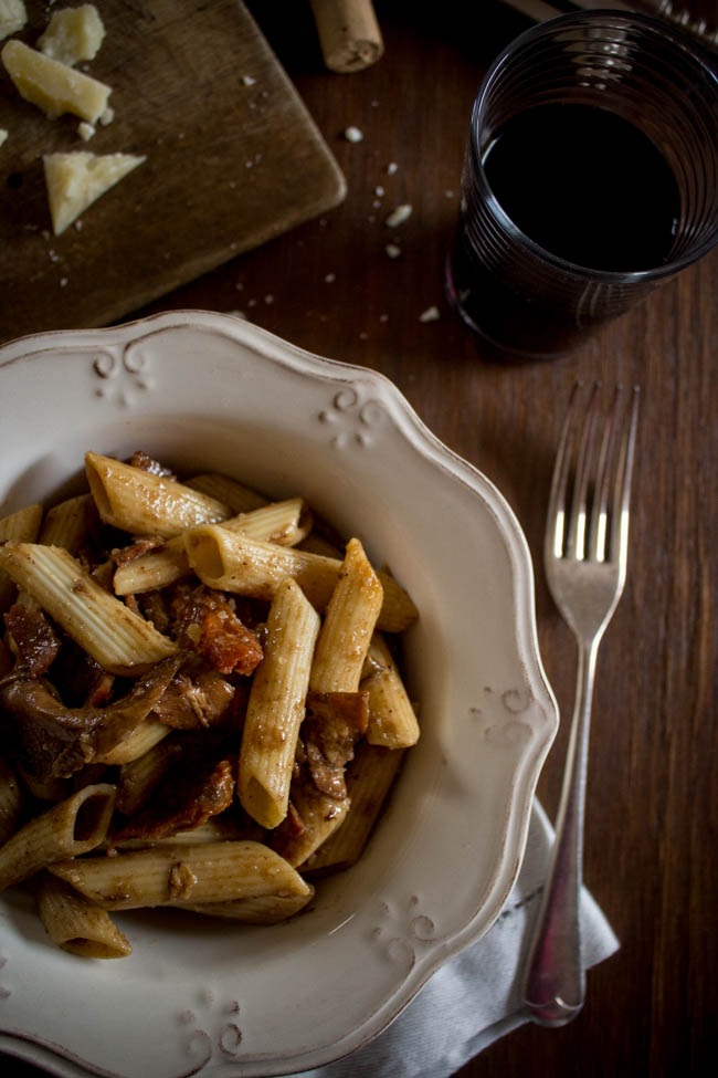 red-wine-porcini-bacon-sun-dried-tomatoes-pasta-3