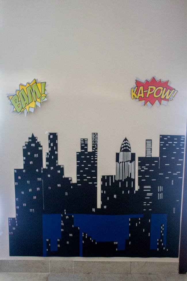 superheroes-party-deco-4-1-of-1