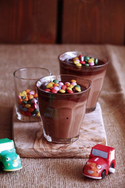 Η εύκολη μους σοκολάτας χωρίς αβγά της Ερμιόνης (Guest Post)