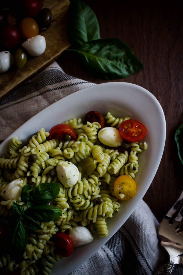 mediterranean pesto pasta salad 4