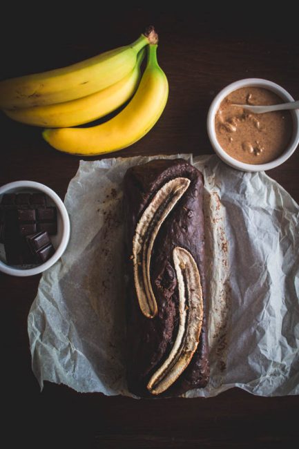 Κέικ μπανάνας με σοκολάτα και φυστικοβούτυρο