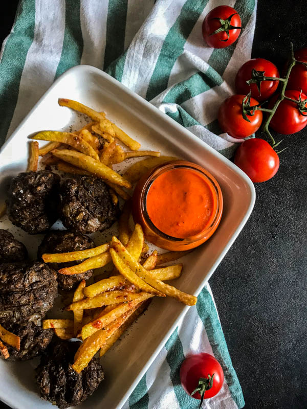 mini burger patties oven fried chips romesco sauce 7 (1 of 1)