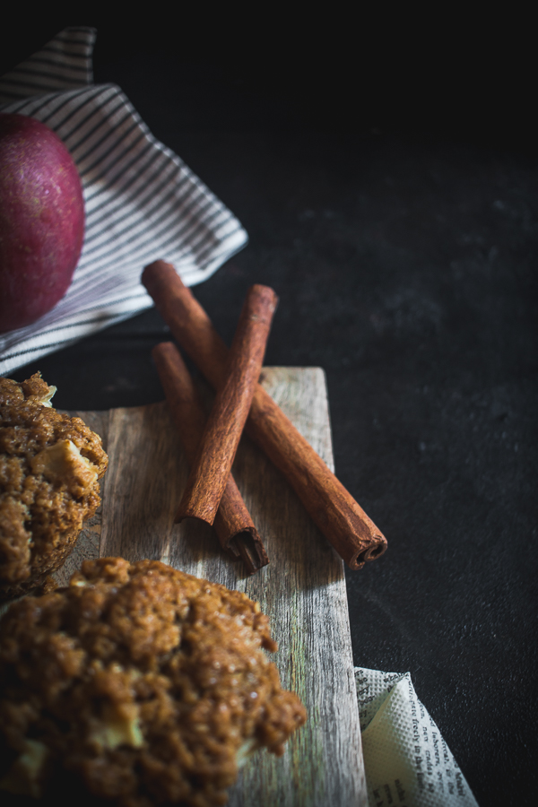 apple cinnamon oat muffins-3