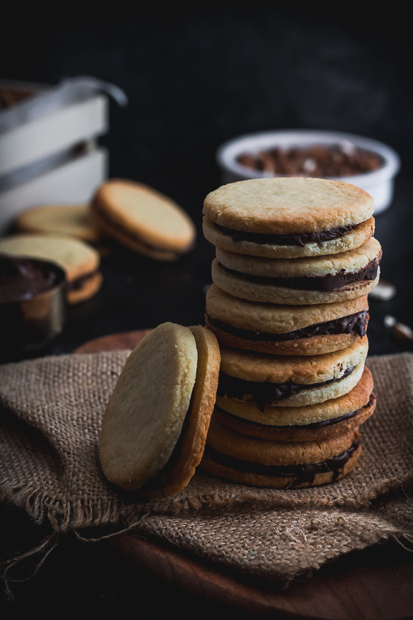 almond sandwich cookies-3