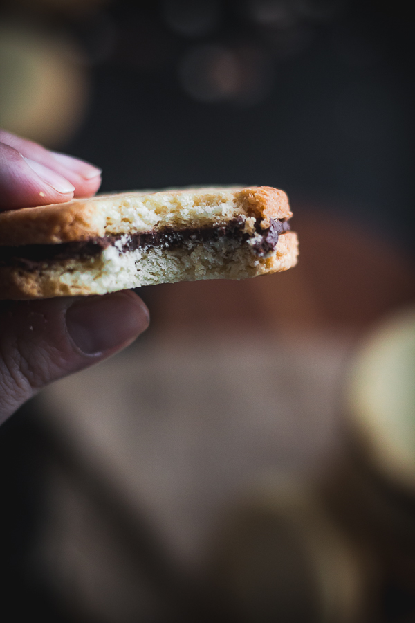 almond sandwich cookies-8