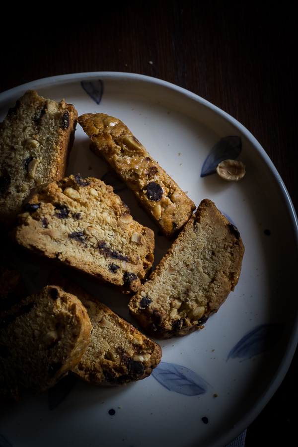 hazelnut chocolate biscotti-7